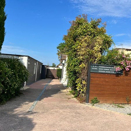 Mas La Farelle Gite, Fitness & Salle De Jeux Gratuite & Spa En Supplement ニーム エクステリア 写真