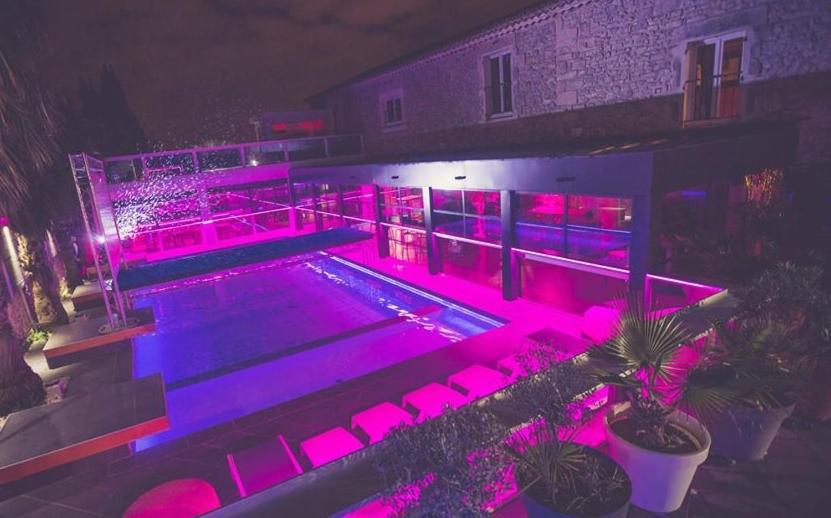 Mas La Farelle Gite, Fitness & Salle De Jeux Gratuite & Spa En Supplement ニーム エクステリア 写真